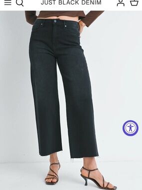 Just Black Wide-Leg High-Rise Jeans in Black with Raw Hem